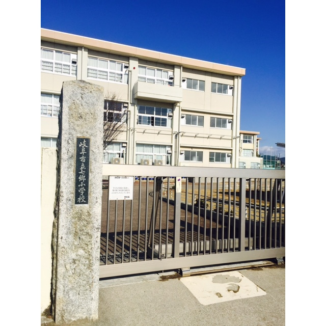 ＨａＬｕ（ハル）の周辺