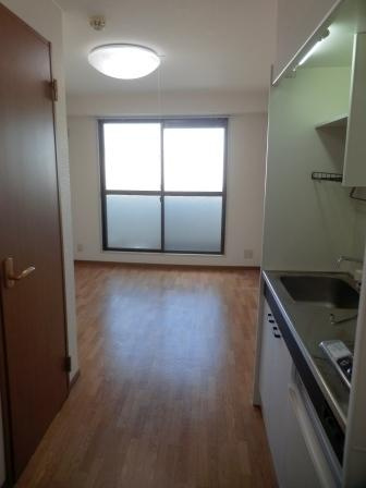 メゾンルリエルの洋室|★明るくてキレイ★