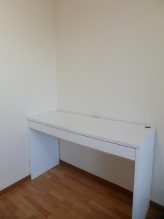 メゾンルリエルの洋室|★家具付き★