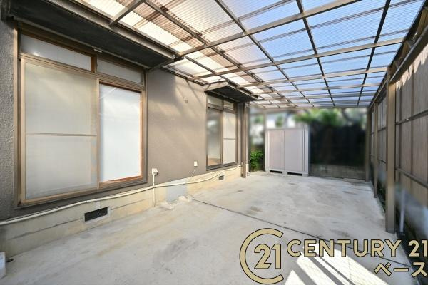 桜井市大福　一戸建の駐車場|■現地撮影写真■駐車スペース２台分完備！