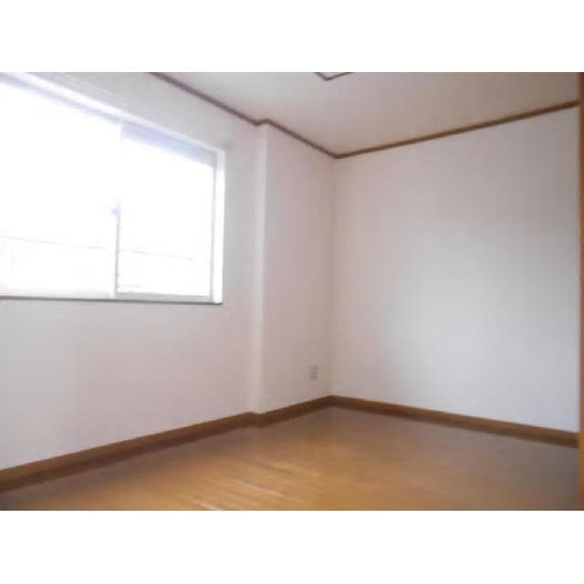 マニフィークＫ　Ｂの居間・リビング