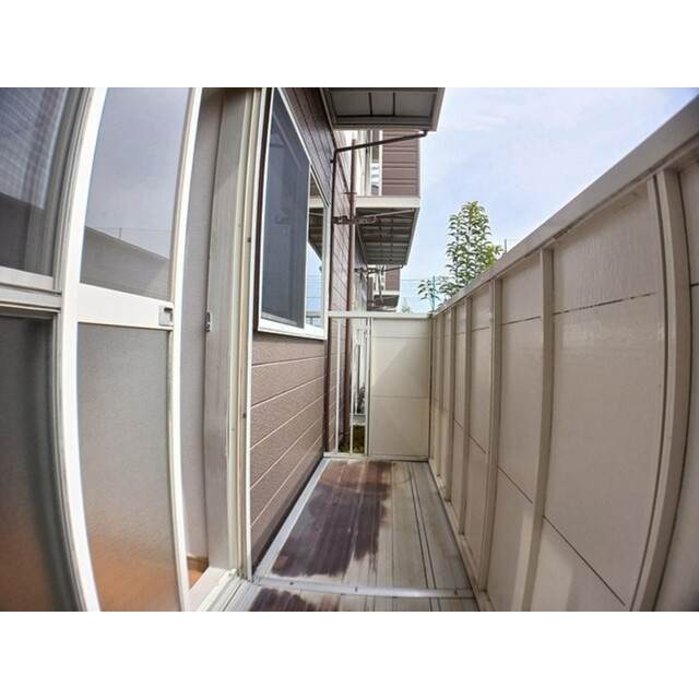 グランドハイツ市川のバルコニー