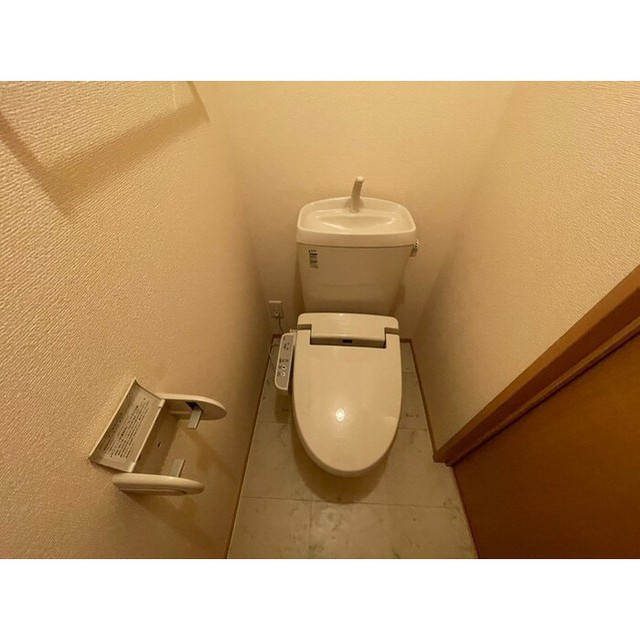 岐阜市北一色１０丁目のアパートのトイレ