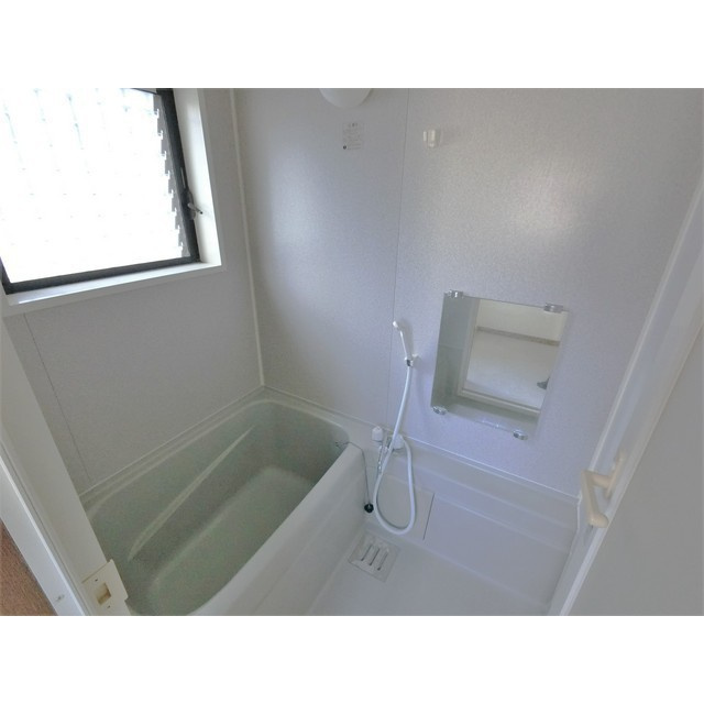 羽島市福寿町間島の一戸建ての浴室