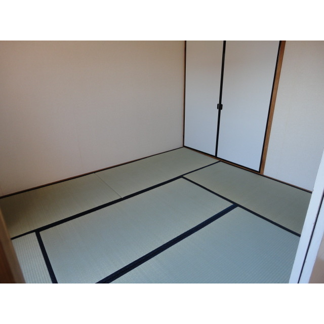 コーポ堀江（西鶉）の居間・リビング|和室