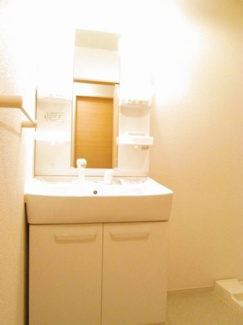 【洗面所】 | 秋桜　２０１１　Ａ