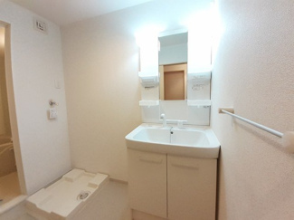 【洗面所】 | クヴェレ