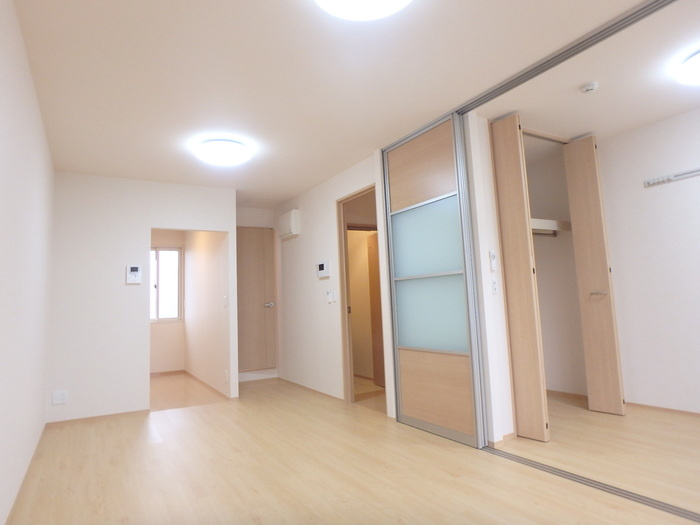 コーポ陽だまり　Aの居間・リビング