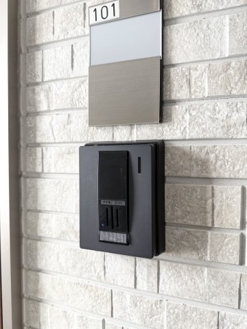 MAISON SOLEILのセキュリティ|玄関前のテレビドアホン