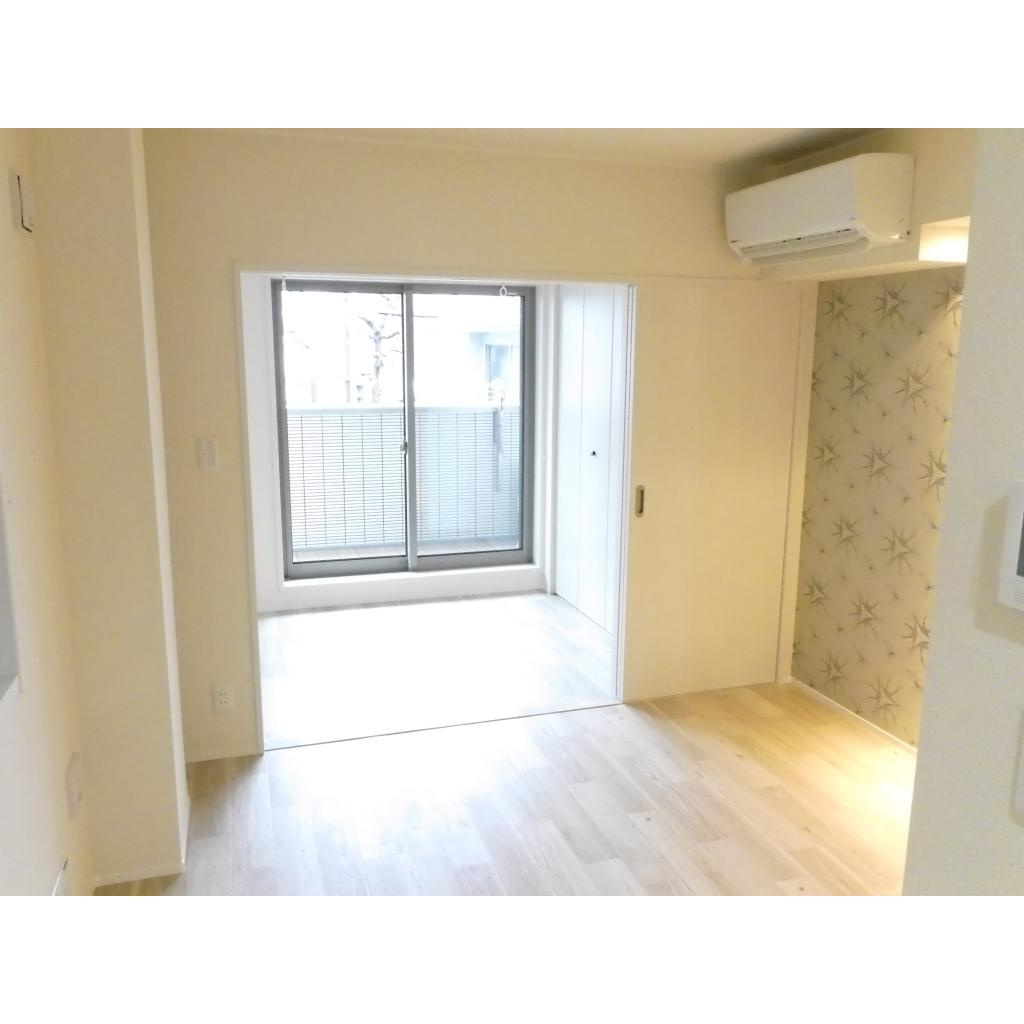 Ａ・Ｒ横浜の居間・リビング|洋室