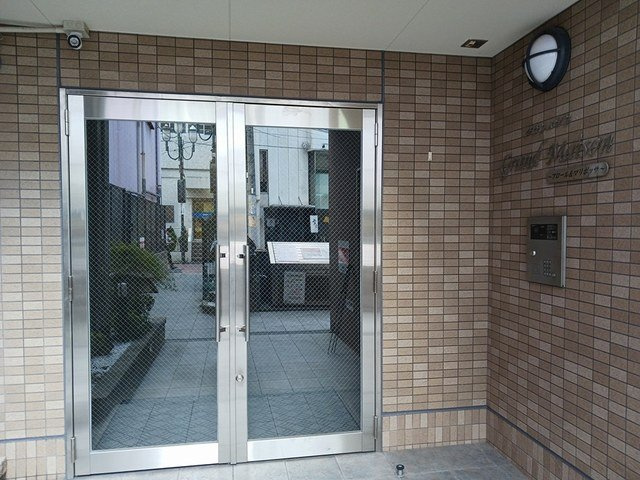 フロールマリポッサのエントランス