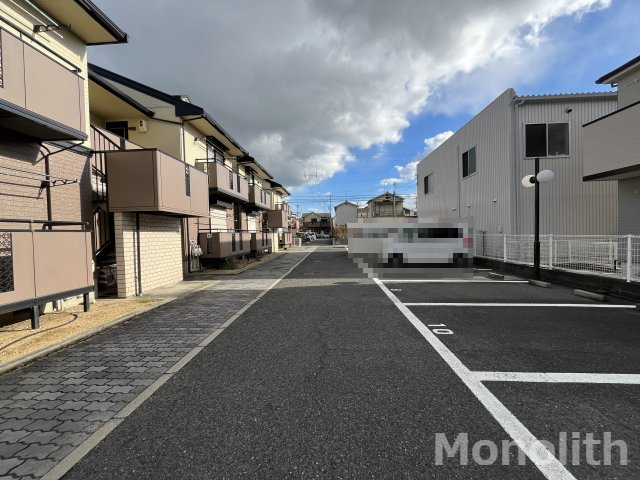 ガーデンパレス宮下の駐車場