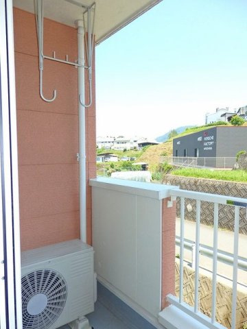 フォレストサイド７番館のバルコニー|落ち着いた時間を過ごせるバルコニーです