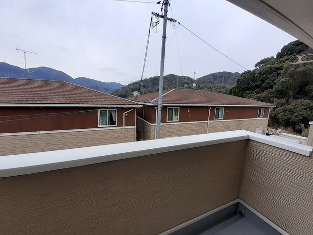 若葉Ｃのバルコニー|お洗濯にも便利なバルコニー付き