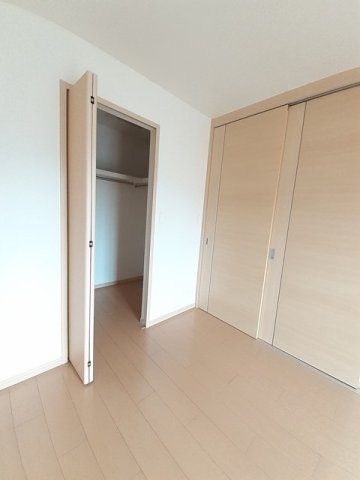 若葉Ｃの収納|たっぷりとした収納スペースです