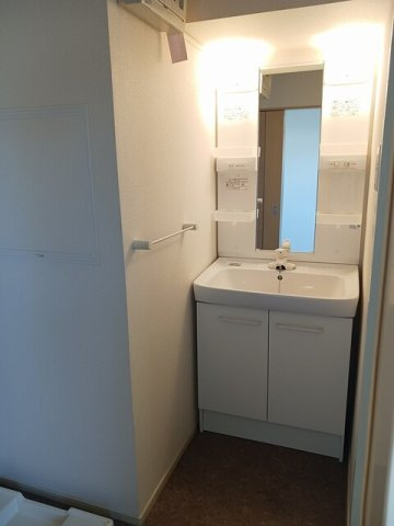 グランツ・フジの洗面所|忙しい朝には欠かせない洗面所です