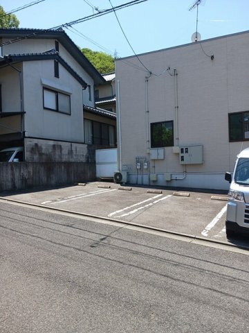 サウススターハウスの駐車場|カースペースがあります