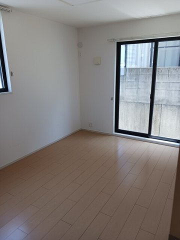 サウススターハウスの内装|明るい色調の室内です