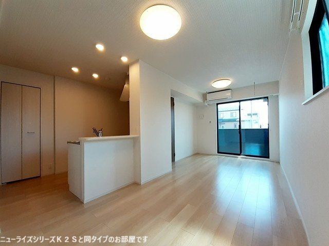 坂町坂東アパートの居間・リビング|使いやすいリビングです