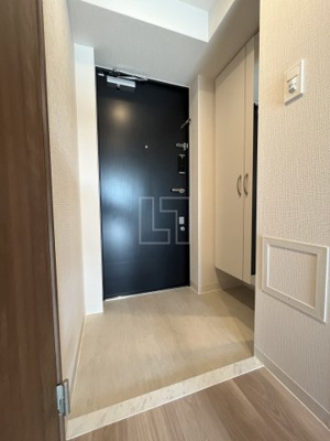 【玄関】 | エスリードレジデンスグラン大阪福島ノース | エスリードレジデンスグラン大阪福島ノース　玄関スペース