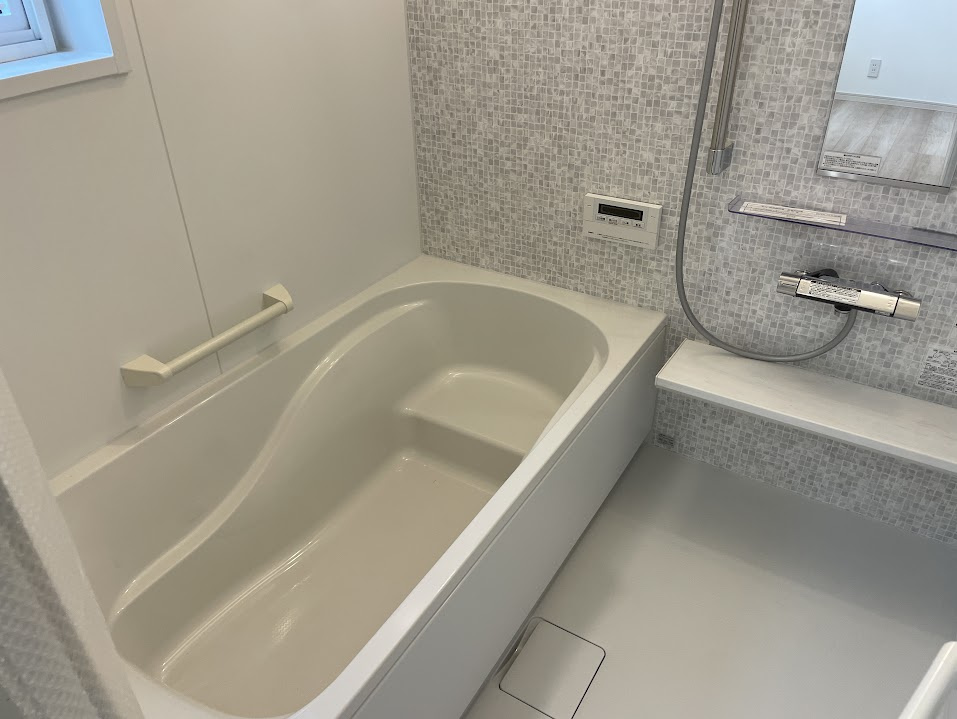 東根市神町西【建売】の浴室|広々浴室は、ゆったりとくつろいで疲れを癒す空間です。