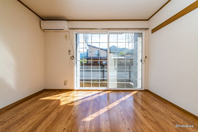 セピアコート若穂の居間・リビング|リビング
室内写真は同じ建物内の2DKタイプの物です。参考にご覧下さい