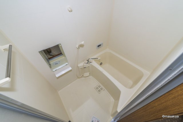 セピアコート若穂の浴室|お風呂 追い焚き付き
室内写真は同じ建物内の2DKタイプの物です。参考にご覧下さい