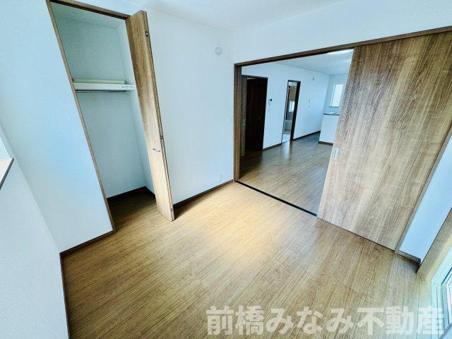 前橋市表町2期　限定1棟　ハートフルタウン　新築建売の洋室