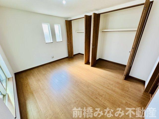 前橋市表町2期　限定1棟　ハートフルタウン　新築建売の洋室