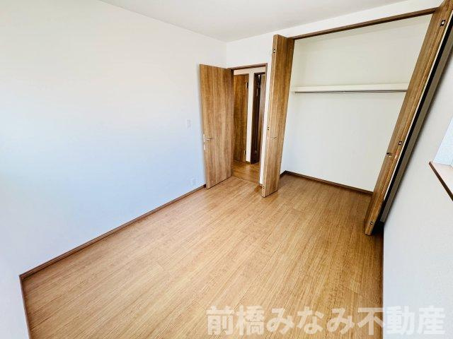 前橋市表町2期　限定1棟　ハートフルタウン　新築建売の洋室