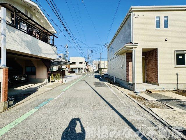 前橋市表町2期　限定1棟　ハートフルタウン　新築建売の前面道路含む現地写真