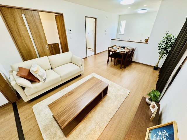 前橋市表町2期　限定1棟　ハートフルタウン　新築建売の居間・リビング