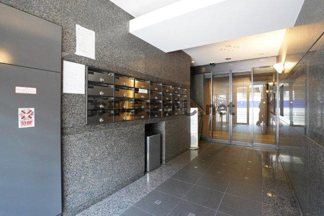 ルーブル高円寺伍番館 #中野区 #高円寺 #デザイナーズ #一人暮らしのエントランス|毎日通るエントランスはこのようになっています