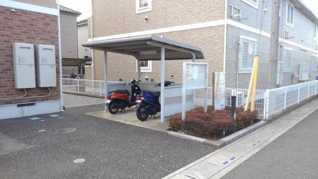 エヴァーグリーンⅠの駐車場