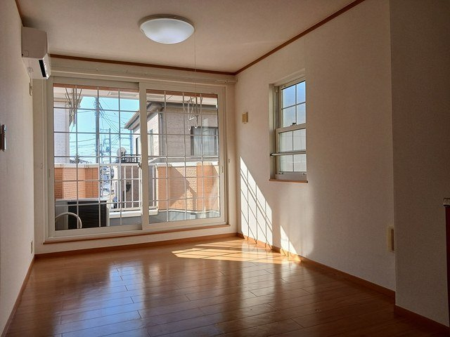 エヴァーグリーンⅠの居間・リビング