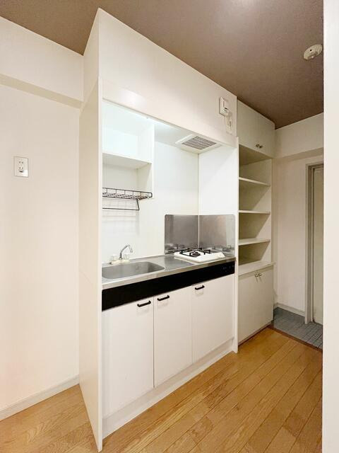 ワールドビルIIIのキッチン