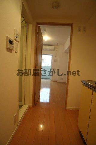 プラウドフラット早稲田の玄関