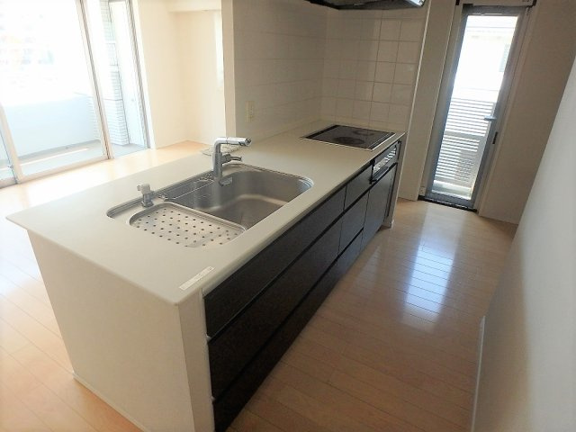 イニシアコート大宮WESTのキッチン