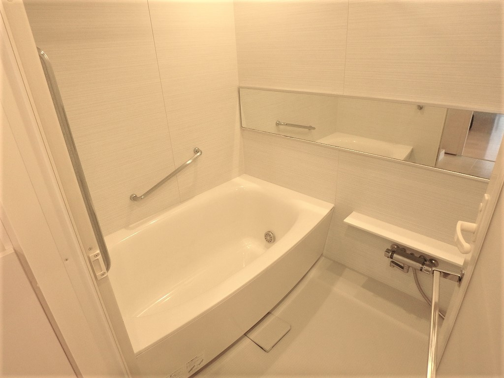 イニシアコート大宮WESTの浴室