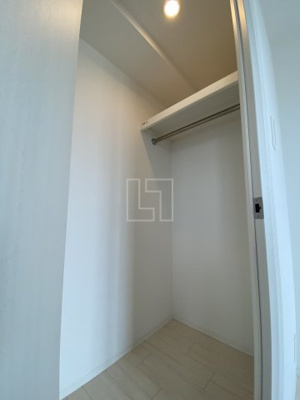 【収納】 | エスリード九条スタシオン | エスリード九条スタシオン　ウォークインクローゼット