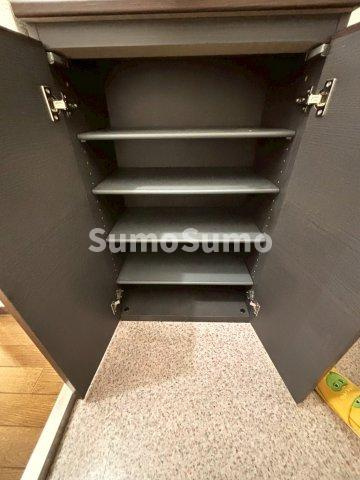 明石市朝霧北町のアパートの収納|収納スペース豊富です