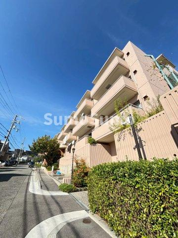 明石市朝霧北町のアパート