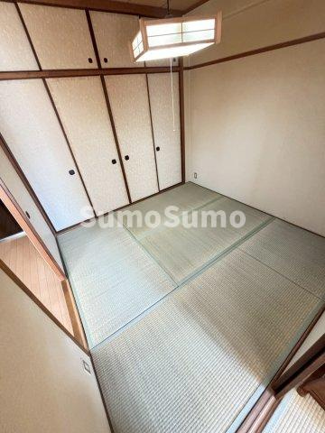 明石市朝霧北町のアパートの和室|来客時にも便利な和室付き