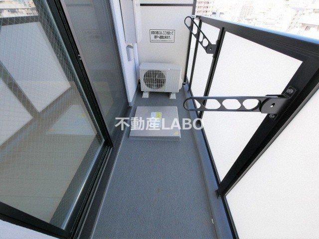 オズレジデンス今里NORTHのバルコニー