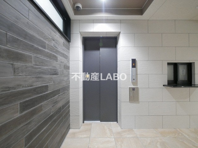 オズレジデンス今里NORTHのエントランス