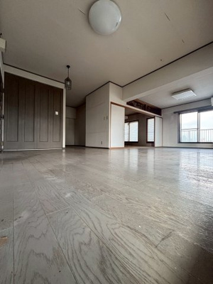 【居間・リビング】 | ライオンズマンション熊高前