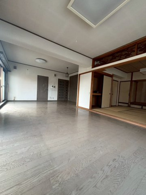 【居間・リビング】 | ライオンズマンション熊高前