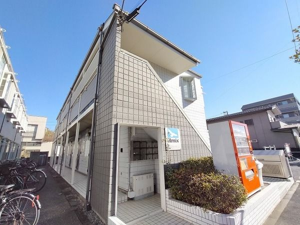 サンアベニューAの外観