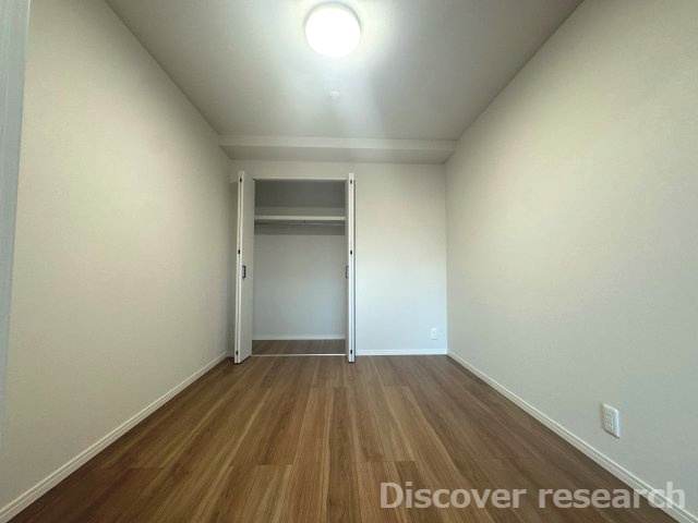 サンクレイドル西東京ウインフォートの洋室|【洋室（約4.9帖）】
リビングに隣接する洋室で様々な用途で使えそうです！