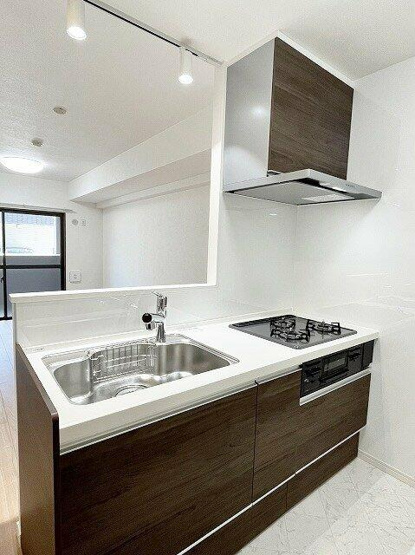 【キッチン】ロイヤルパレス泉中央3